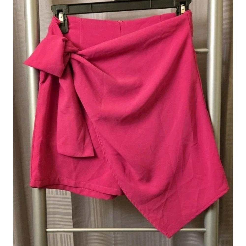 Missguided Pink Shorts With Front Wrap Size 4